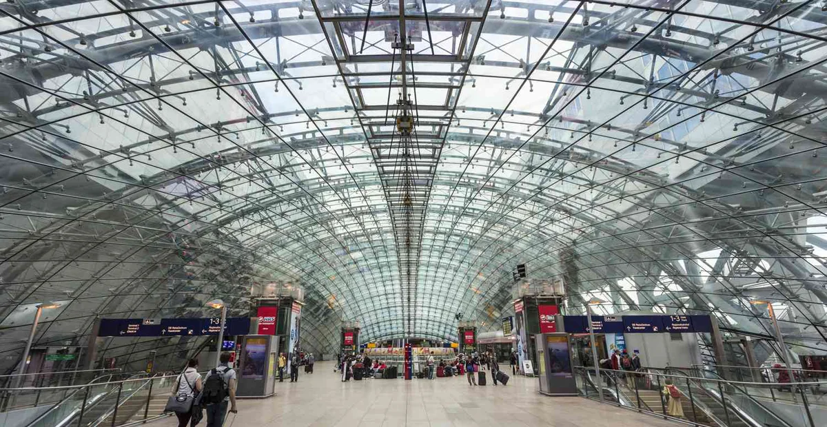 023. Frankfurt Airport (FRA)